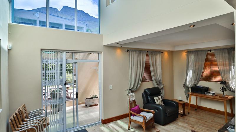 7 Bedroom Property for Sale in Walmer Estate Western Cape